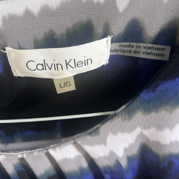 Ladies Calvin Klein top - Picture 2 of 3